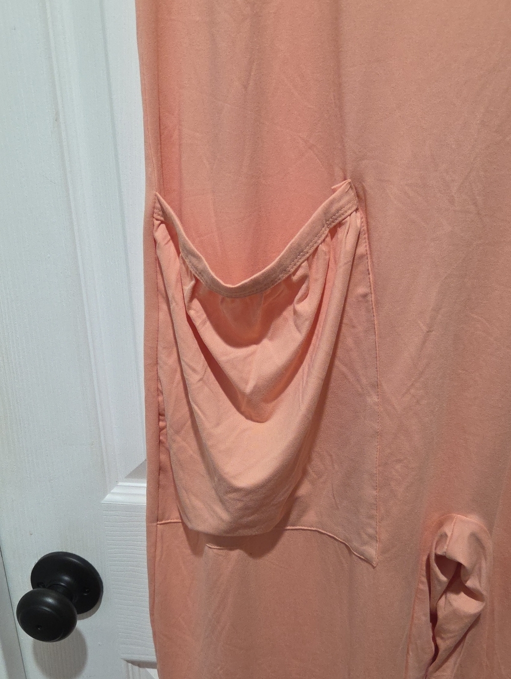 NEW Peach V-Neck Short Sleeve Jumpsuit with Front Pockets - Picture 2 of 5